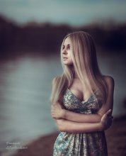 Vick Victoria / ***