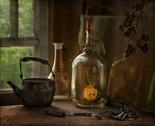 Secrets of an old window ... / ...