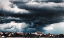 Storm / ***