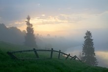 Morning on the Volga in Tver region / ***