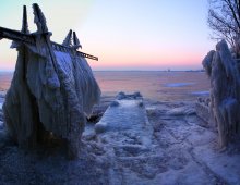 The Hut (v 3.0) / ***