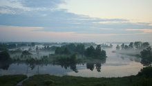 fog over the river / ***