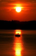 Sunset over the lake Myastro / ***