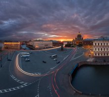St. Isaac&#39;s Square / ***