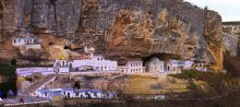 Holy Assumption Monastery / ***