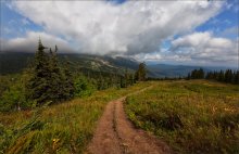 Mountain trails / --- --- ---