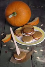 Pumpkin whoopie / *****