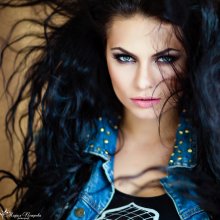 Kate / ***