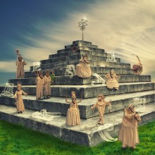 Pejo's ziggurat / ***