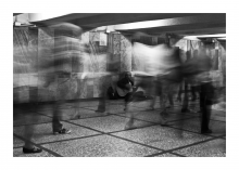 Underground / ***