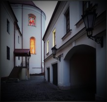 Church Yard / ***