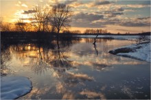Starting flood / ***