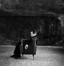 Mono / ***