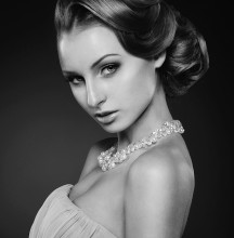 Julia / *******