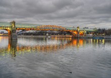 Evening on the Moscow River. / ***