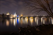 Charles Bridge / .....