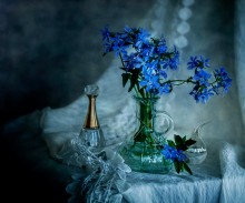Night aroma of violets ... / ...