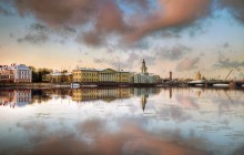 Segeln über die Stadt / ********************