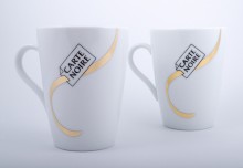 White cup / ***