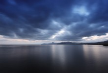 On the evening sea / **********