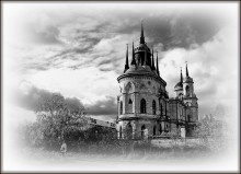 Kirche des Vladimir Ikone der Mutter Gottes mit. Bikovo / ***
