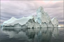 Iceberg "Huge" ... / ***