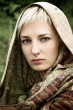 She-wolf / ***