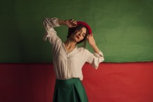 Mary / ***