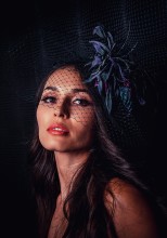 Pensive bride... / ***