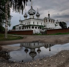 Resurrection Monastery / ***