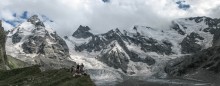 Mountain View / ***
