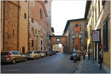 Pisan streets / ***