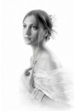 Portrait of a lady in a bright ... / ***