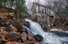 The “Carbide” Willson ruins / The “Carbide” Willson ruins
