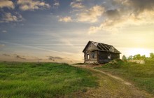 Abandoned house / ***