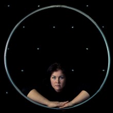 in iron hoops / ***