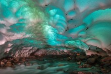 Emerald Cave / ***