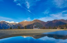 The pool in the mountains / ***