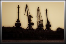asleep, steel "giraffes" / ***