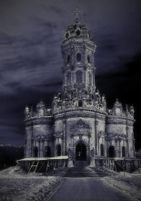 Dubrovitzy Manor and the Church of Holy Virgin / ***