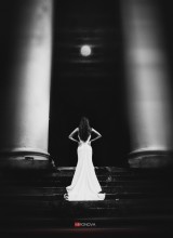 In the darkness / ***