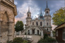 Church in Bykovo / [img]http://35photo.ru/photos_series/635/635802.jpg[/img]
