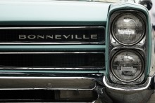 Cadillac / ***