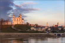 Vitebsk in sunset light / ***