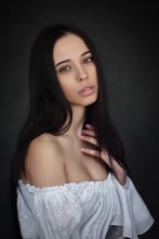 Lily / ***