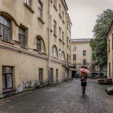 Friday under the umbrella / ***