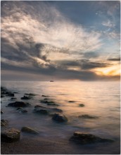 On the way to the sunset. / ***