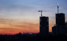 Sunset in the new building / ***