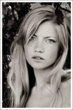Portrait / ***