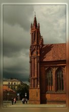 Rote Kirche St. Ann. / ***